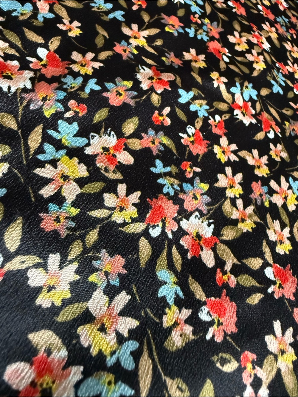 LOFT Floral Satin Midi Skirt | Small | Elastic Waist - Picture 4 of 8